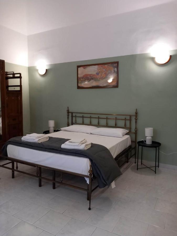 Santa Chiara Spaccanapoli Appartement *